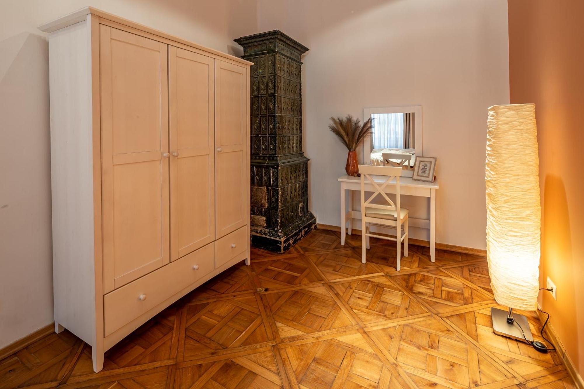 Romari Площа Ринок 28 Apartment Lviv Exterior photo